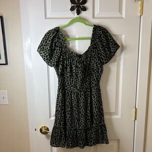 Mi Ami Stylish Ruffled Leopard Print Dress Peasant-style Bodice Fully Lined Sz M